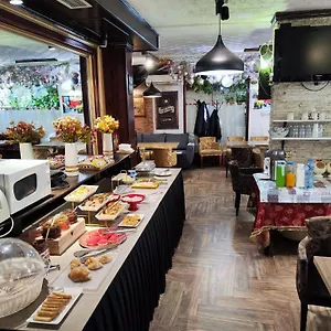 3* Отель Livia