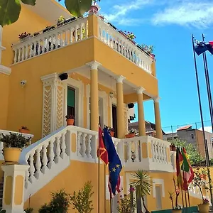 4* Отель 15 - Center
